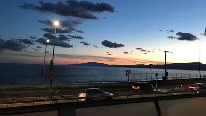 空が明るくなった、