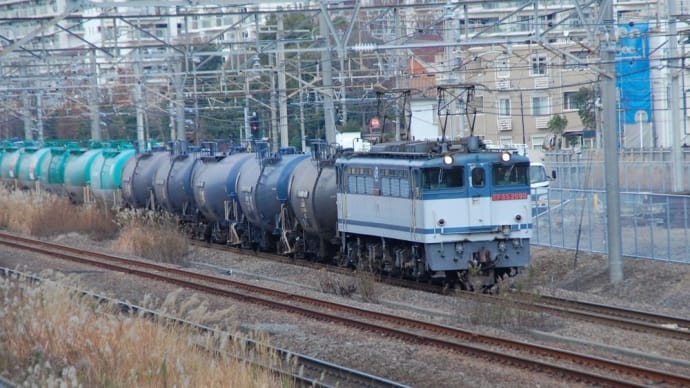 EF65-2090 【横須賀線脇貨物線:矢向小倉陸橋より】 2019.12.25