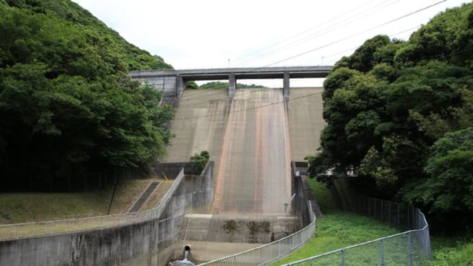 都呂々ダム