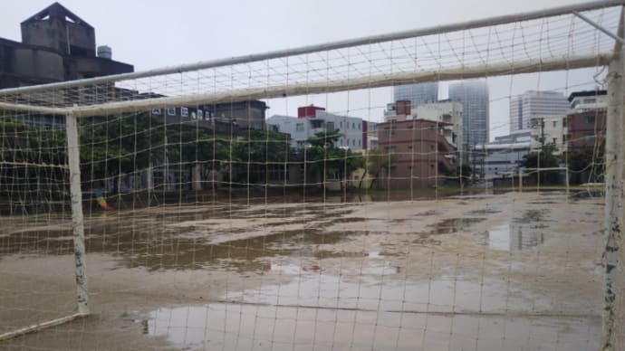 雨でユサンディリーグは、延期