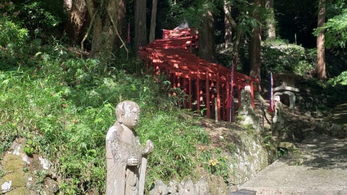 ジスイズシンクレティズム!:あるいは稲荷神社と地蔵について