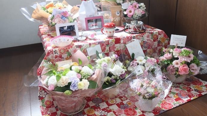 初七日が終わり沢山のお花「ありがとうございます」