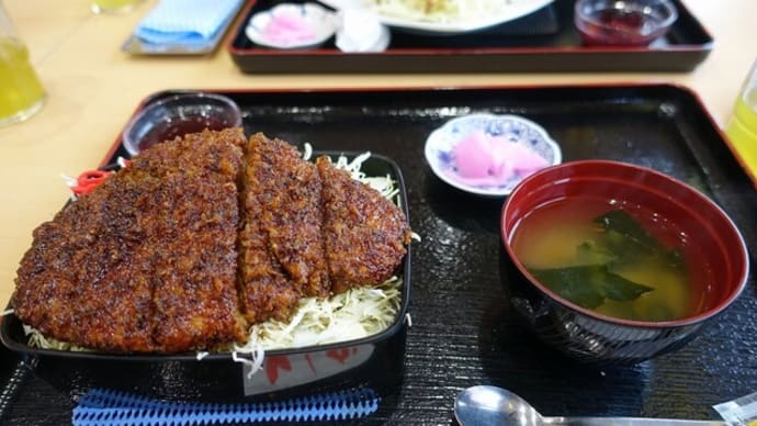 となりのカレー屋さん かつ重 770円税込 新潟県上越市大日31 だいにちスロ-ライフビレッジ