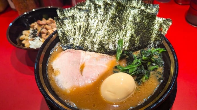 王道家味の継承店カズ家＠大森　バリ男の「カズ」が挑むガチの家系ラーメン店？！「量産型の本格家系ラーメンの味」か？！