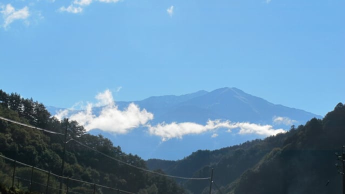 福島の紅葉はもうしばらくお待ちください。