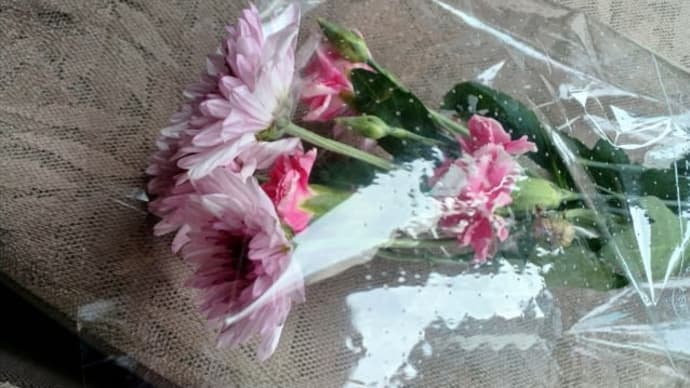 お花を届けに