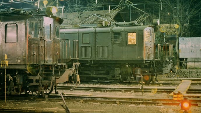 旧型電気機関車をデジタル画像で復活する　奥多摩ＥＤ１６　色温度と補正