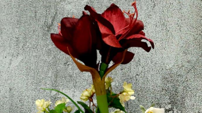 「墓地のお花」と「お仏壇のお花」