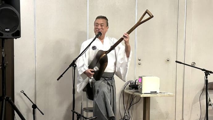 雪の笹倉温泉でスコップ三味線の無料ライブ!・・・糸魚川のイチオシ温泉