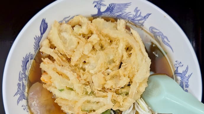 ラーメンを置いている立ちそば屋さんでついやってしまう禁断の組み合わせをやってみた