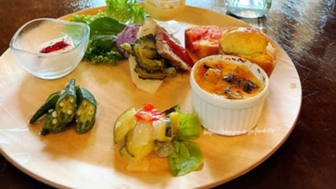 【来間島】フルーツ 農家れすとらん 『楽園の果実』でランチ