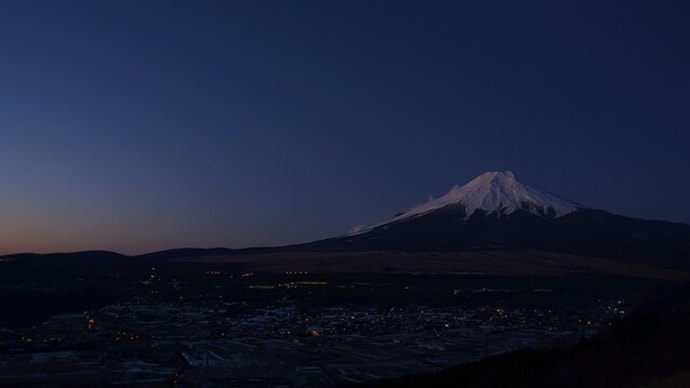 山中湖畔より望む厳冬期富士山Ⅰ