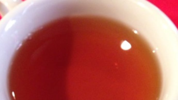 紅茶と器との関係