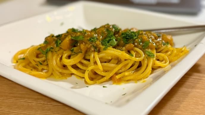 サルシッチャとカボチャのスパゲティ