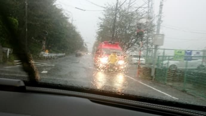 ★また大雨　台風21号บัวลอย