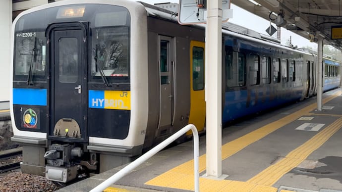 ハイブリッド気動車のJR東日本E200系