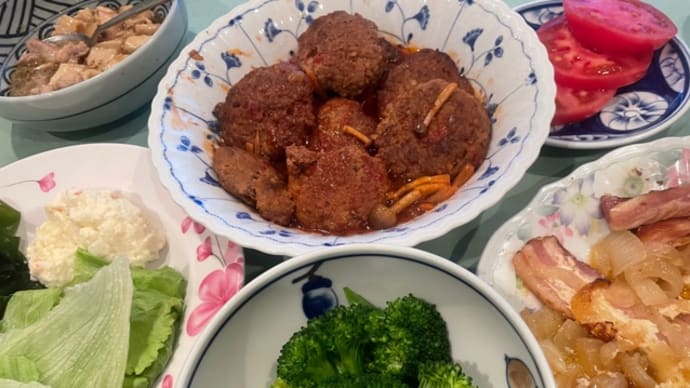 【我が家の煮込みハンバーグ】✨