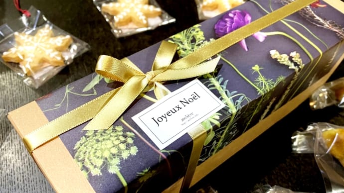 イヴは大人のフルーツケーキで