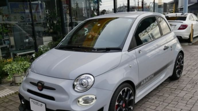 FIATミラー電動格納化作業中💦