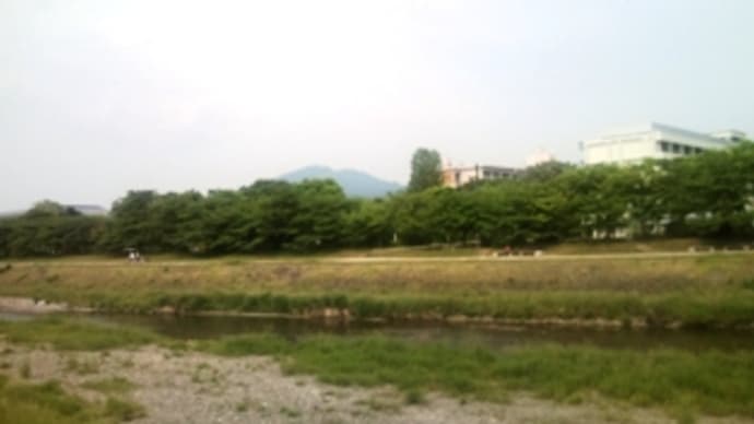 歩く、歩く