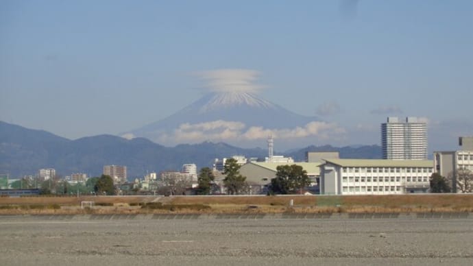 ２０２３年１２月２８日AM１１：４０分頃の富士山