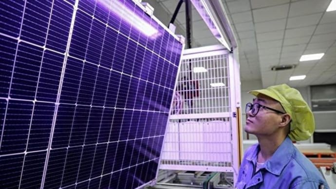 中国太陽光発電業界 過剰生産と競争激化で淘汰の局面に
