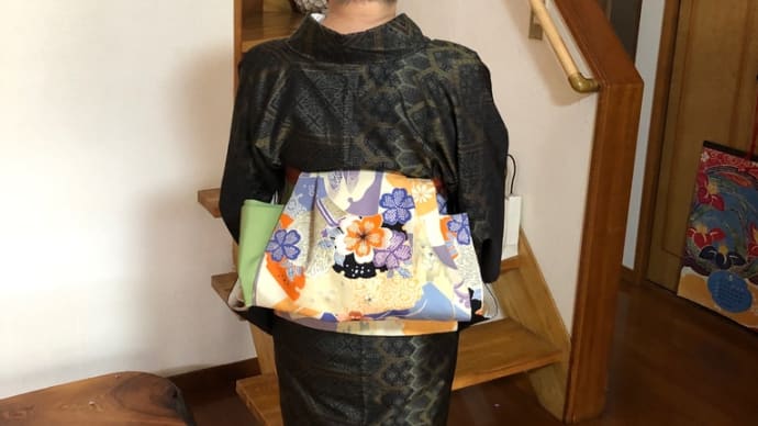 「この帯、あげないわよ…」また言われた。