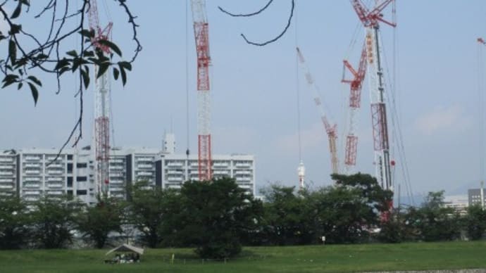 2年後、広島の街が大きく変わります・・・リバーサイドに新サッカースタジアム建築中・・・楽しみですね!