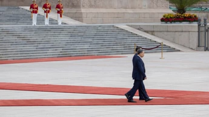中国共産党の重鎮が声を上げ、習近平が突然、公の場へ登場