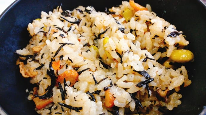 5/19 ひじきと枝豆の炊き込みご飯