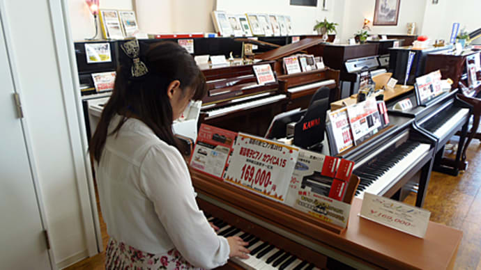 人気の電子ピアノ　木製鍵盤　カワイ　CA-15
