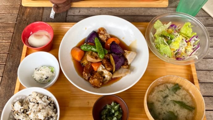 西宮ガーデンズ “おぼんdeごはん” でランチ