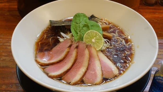 20191 自然派ラーメン神樂「燻製鴨冷やし」@金沢 8月7日 最後の一口は残しておいた酢橘を絞って泡沫の夢をみた!