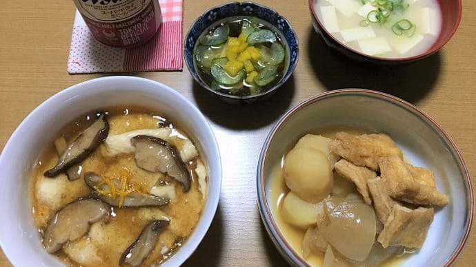 昨夜は京都メニューで「ほっこり」晩ご飯→「あんかけ湯葉丼」と「白味噌汁」と「炊いたん(煮物)」でかんぱ~い!(^^)