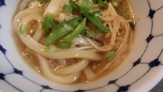 カマボコ入りたまごうどん 葛根湯に匹敵しますね!