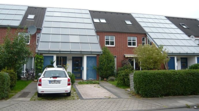 「2030年新築の6割に太陽光パネル」政府目標
