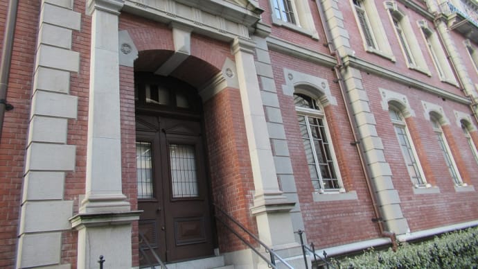 19世紀の終わりに作られた建物を復元した煉瓦色のクラシカルな建物！婚礼撮影等にも人気有。