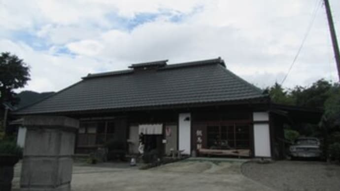 『鐵馬厩』さんの雪氷のフルーツは…