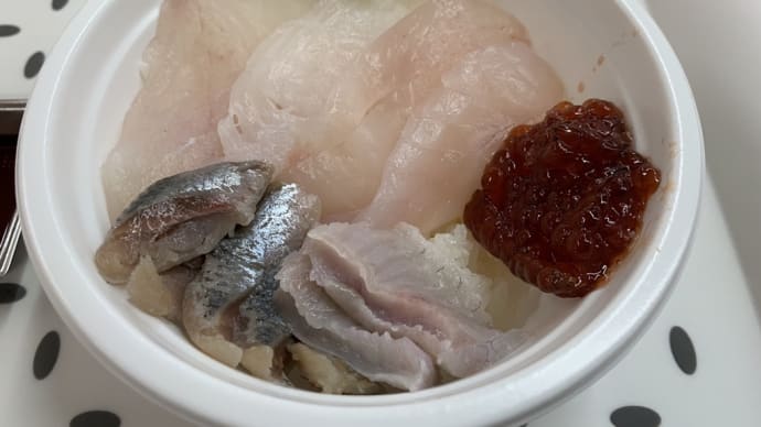 釧路 和商市場 勝手丼