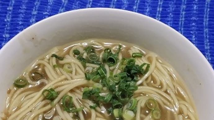 【03/27晩御飯】五木食品/鍋用ラーメン、ソトアヤムスープ仕立てっ!><
