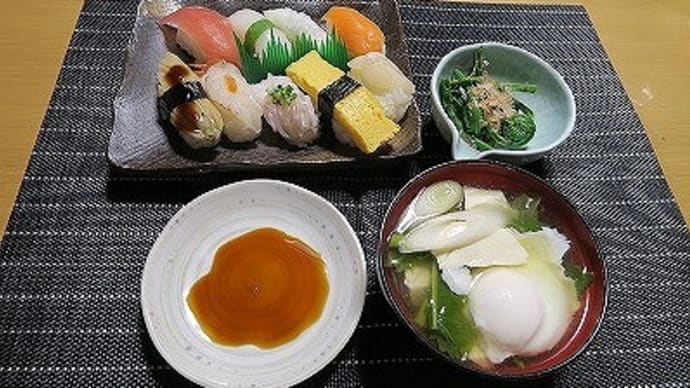 テイクアウト寿司、炊屋食堂釜休みです。