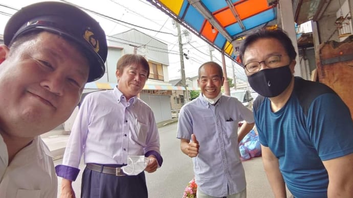 伊東市宇佐美商店街で弾き語りライブを行いました。(その1)