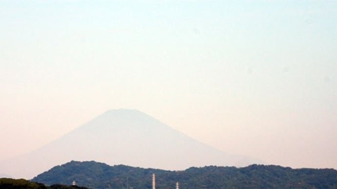2022年8月2日の富士山と屋上