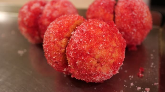 イタリアのお菓子 ペスケ(Pesche)