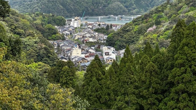 温泉寺・明日の餅撒きなどの準備作業