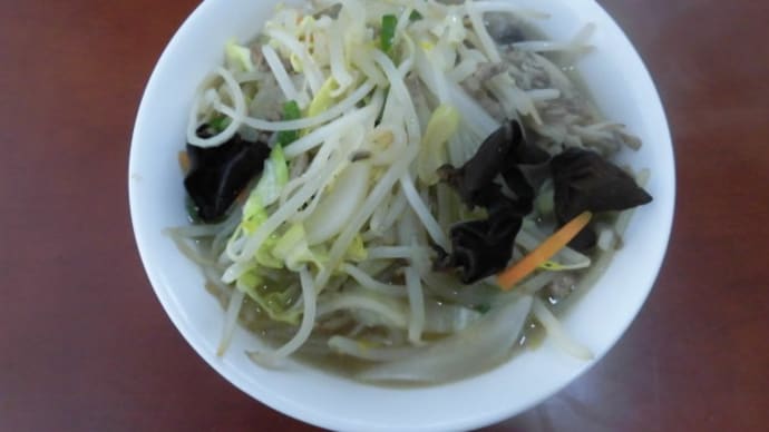 日本の朝ごはん、豚骨野菜ラーメン