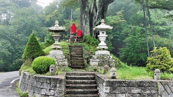 赤地蔵と上空からの風景