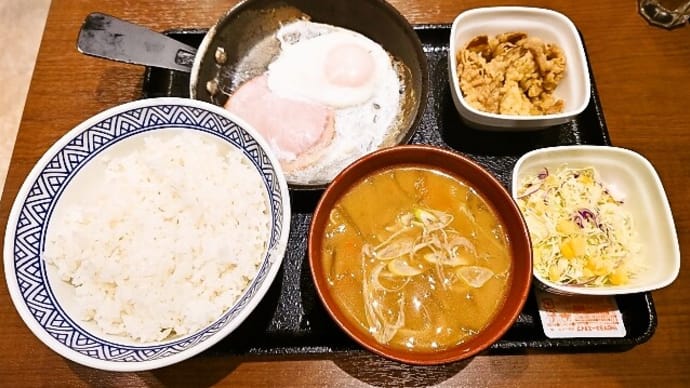 吉野家(浦安駅前店)でハムエッグ牛小鉢定食+とん汁変更(2024年12月14日)