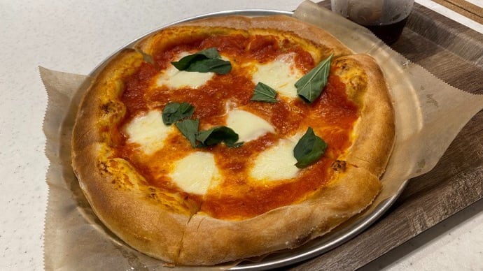 WOLFGANG PUCK PIZZA 大阪国際空港店