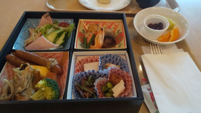 ロイヤルホテル長野1階のレストランで朝食